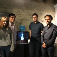 les étudiants et le professeur de Polytech Grenoble concepteurs de la manipulation