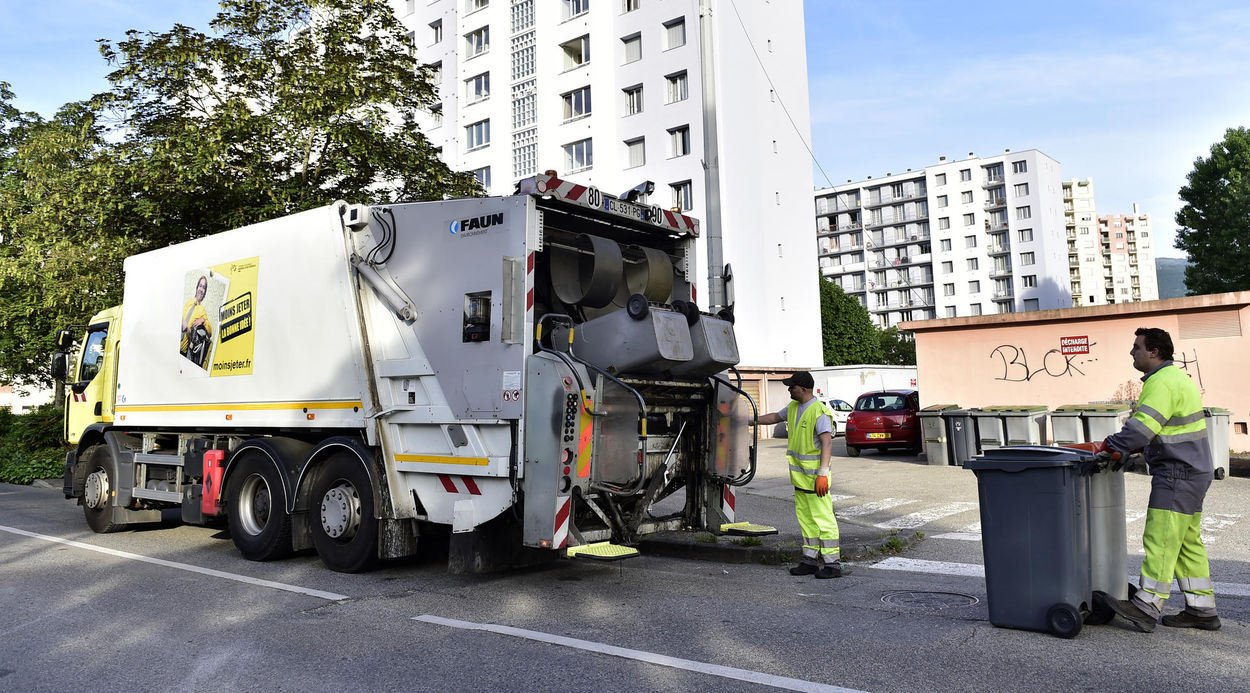 Le rapport 2025 sur le prix et la qualité du service de collecte, de traitement et de valorisation des déchets est en ligne !